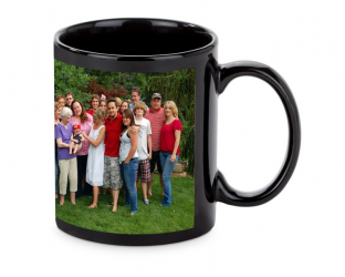 Mug noir personnalisé avec une photo